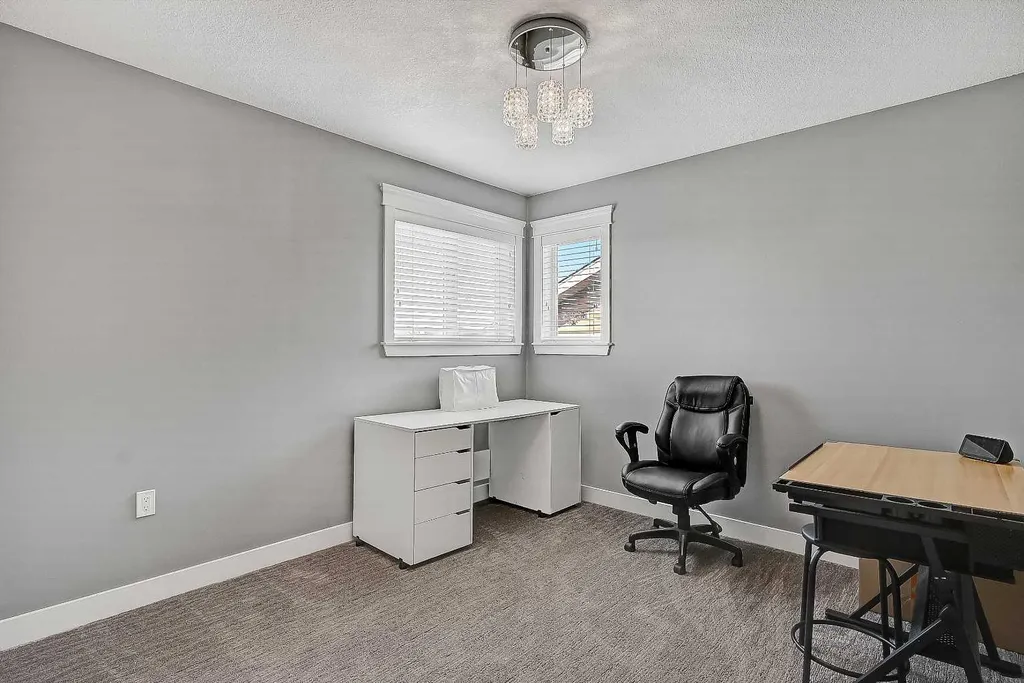 11325 106a Avenue Grande Prairie AB T8V 5X5