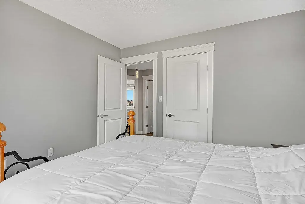 11325 106a Avenue Grande Prairie AB T8V 5X5