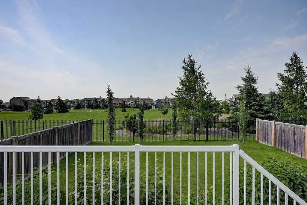 11325 106a Avenue Grande Prairie AB T8V 5X5