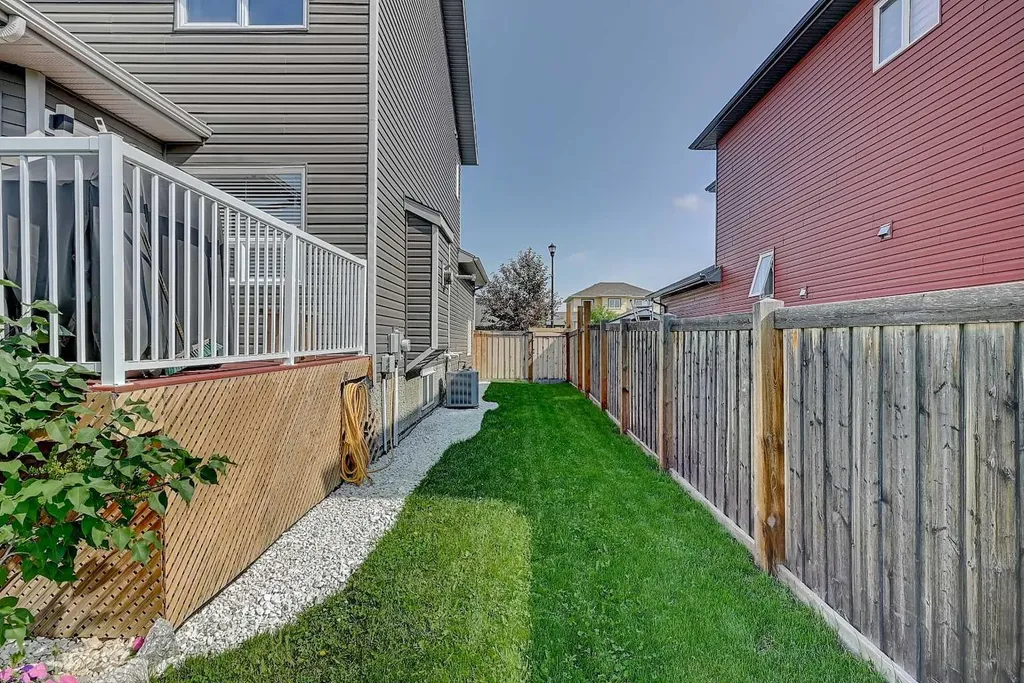 11325 106a Avenue Grande Prairie AB T8V 5X5