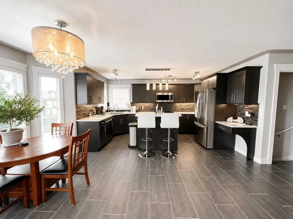 11325 106a Avenue Grande Prairie AB T8V 5X5