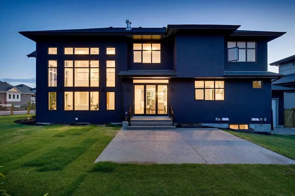3 Wexford Bay SW Calgary AB T3H 0E2