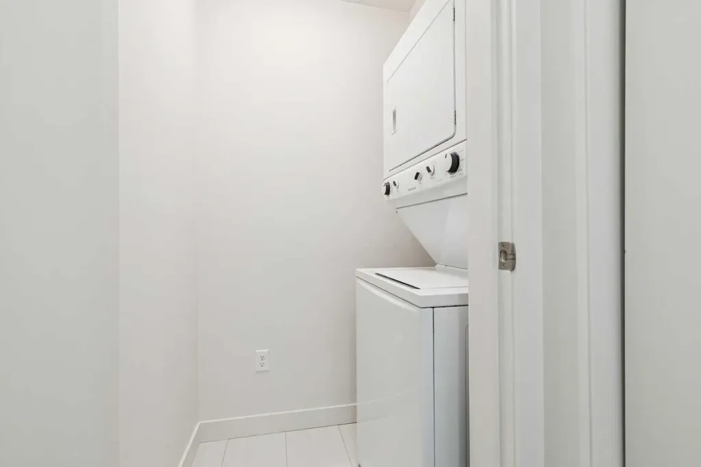 15233 1 Street SE Calgary AB T2X 0X5