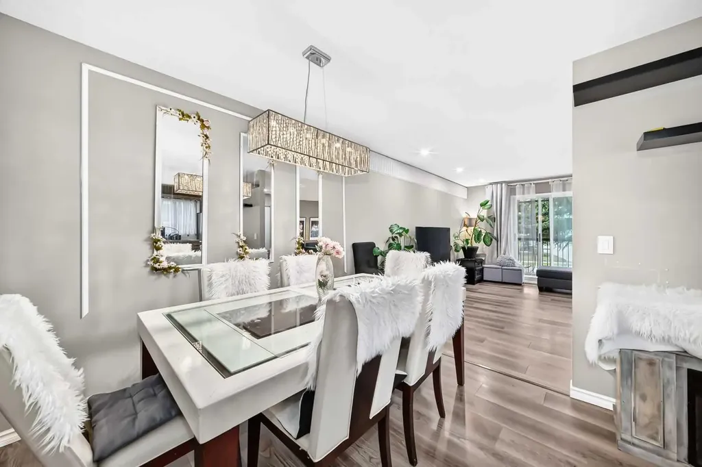 553 Macewan Drive NW Calgary AB T3K 3R2
