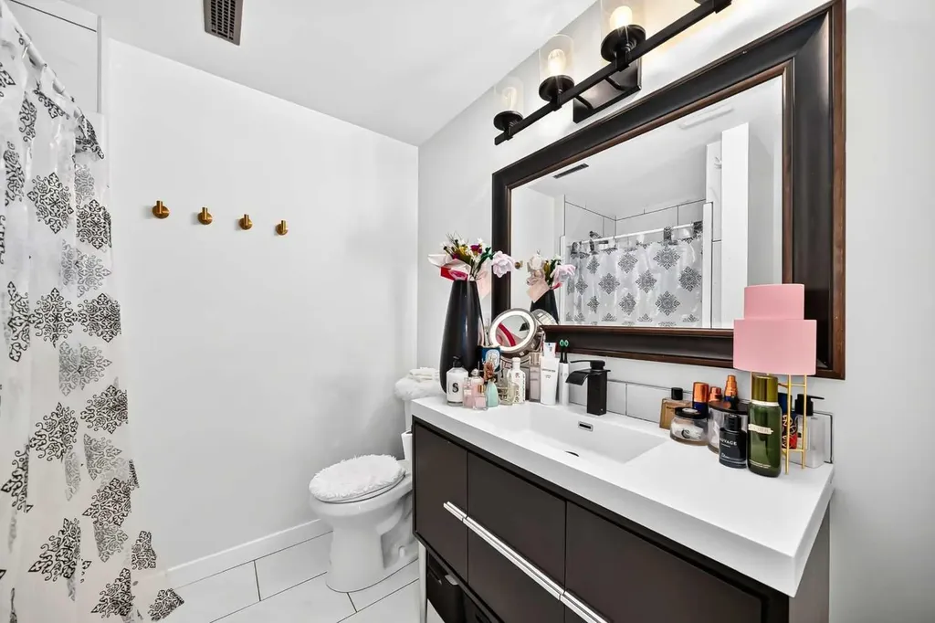 553 Macewan Drive NW Calgary AB T3K 3R2