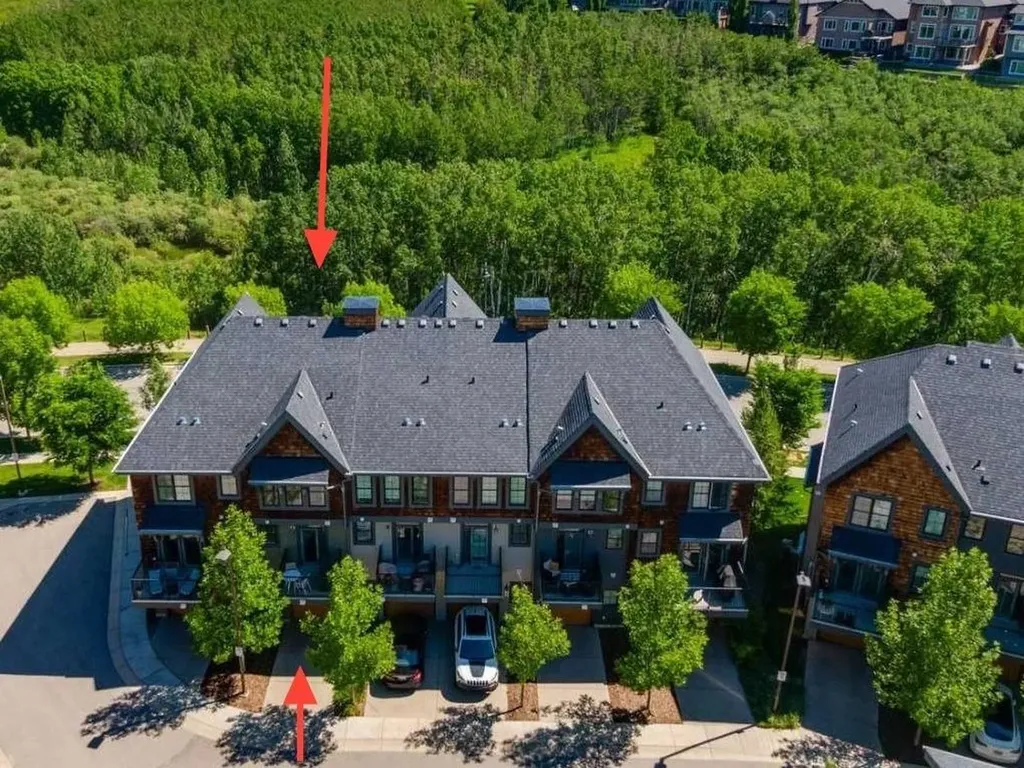 334 Ascot Circle SW Calgary AB T3H0X2