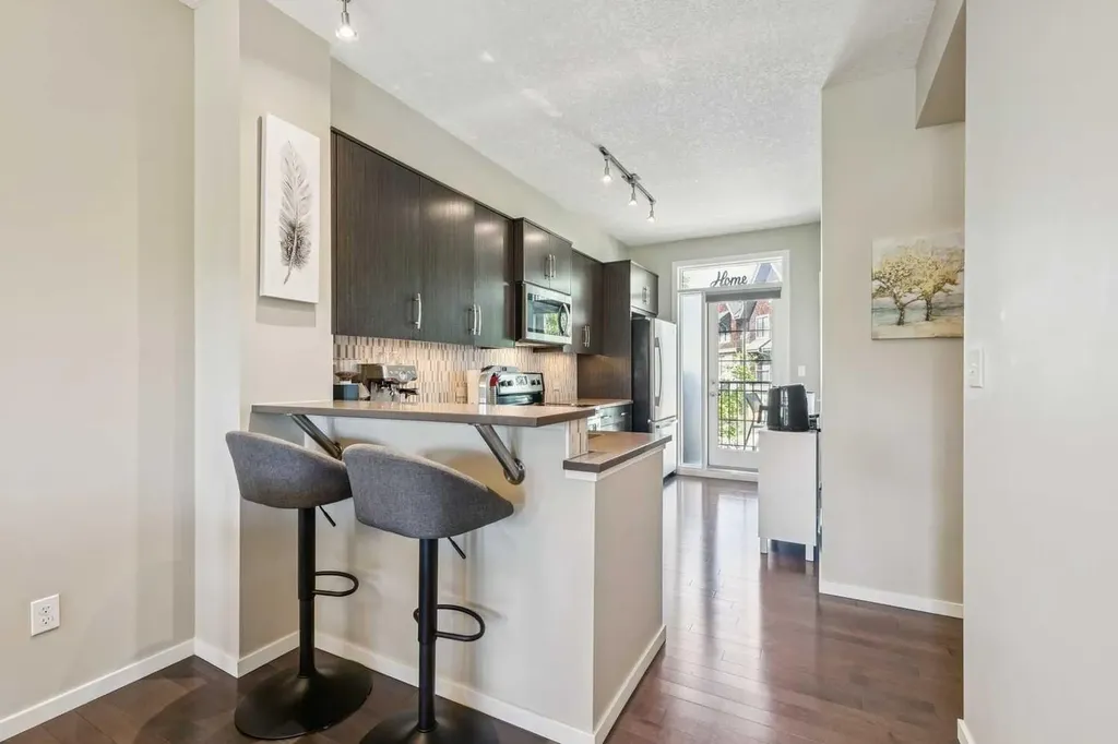 334 Ascot Circle SW Calgary AB T3H0X2