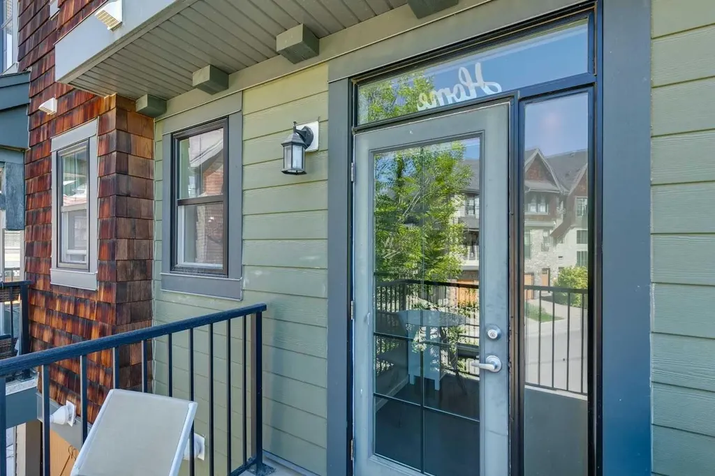 334 Ascot Circle SW Calgary AB T3H0X2