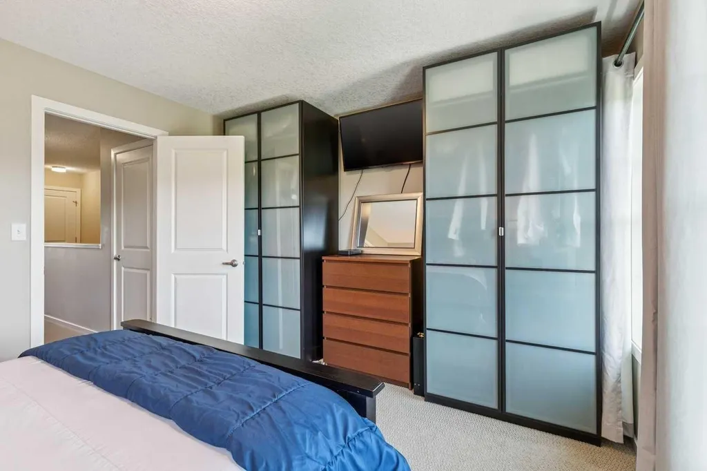 334 Ascot Circle SW Calgary AB T3H0X2