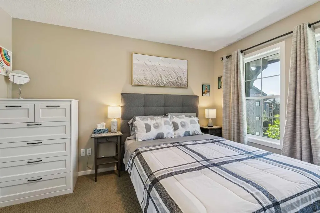 334 Ascot Circle SW Calgary AB T3H0X2