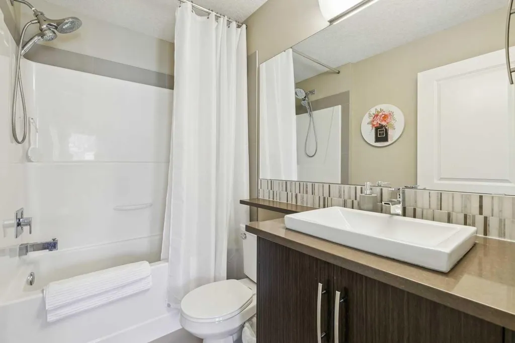 334 Ascot Circle SW Calgary AB T3H0X2