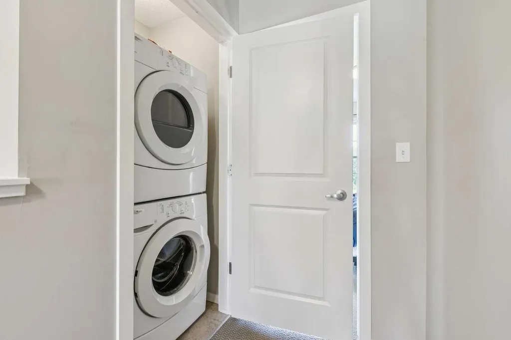 334 Ascot Circle SW Calgary AB T3H0X2
