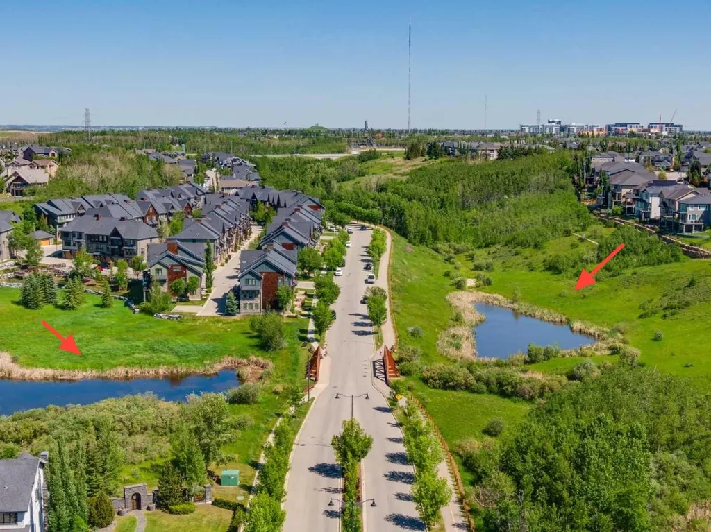 334 Ascot Circle SW Calgary AB T3H0X2