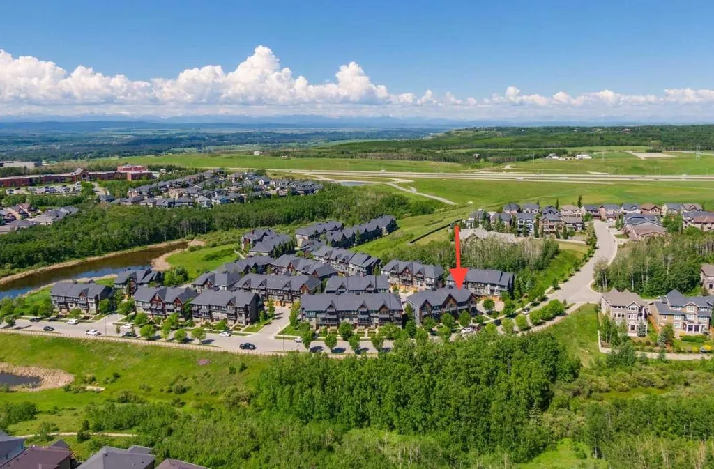334 Ascot Circle SW Calgary AB T3H0X2