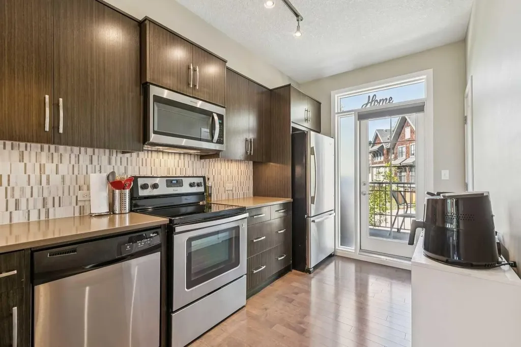 334 Ascot Circle SW Calgary AB T3H0X2