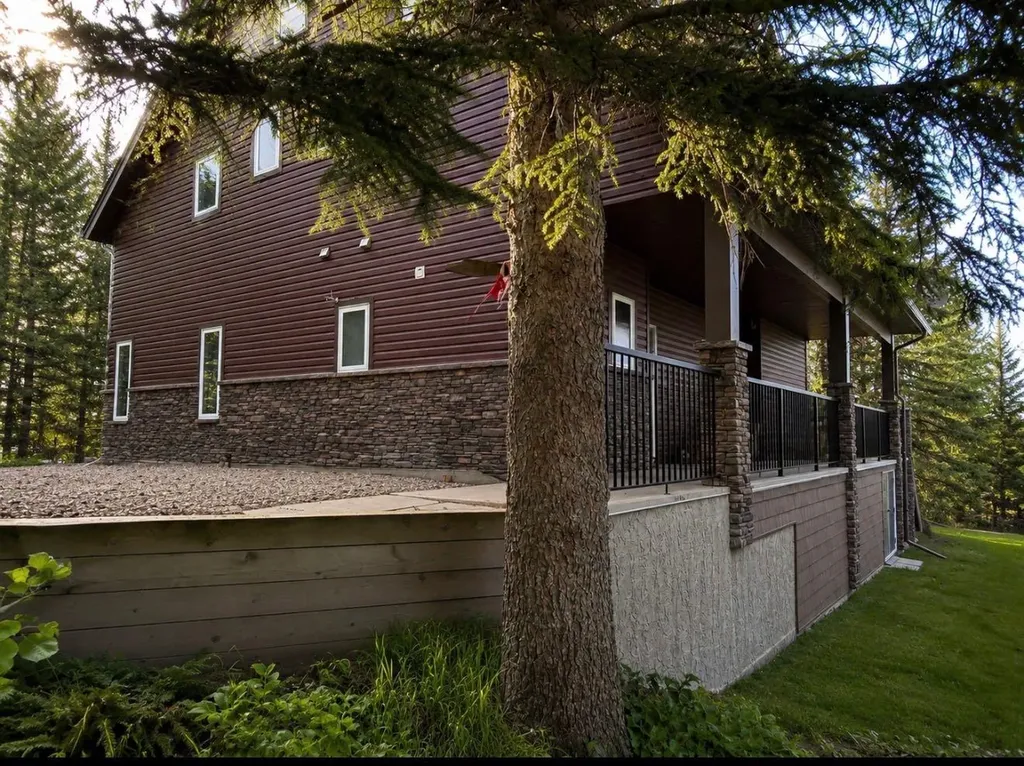 210 6 Avenue Rural Cypress County AB T0J1C0