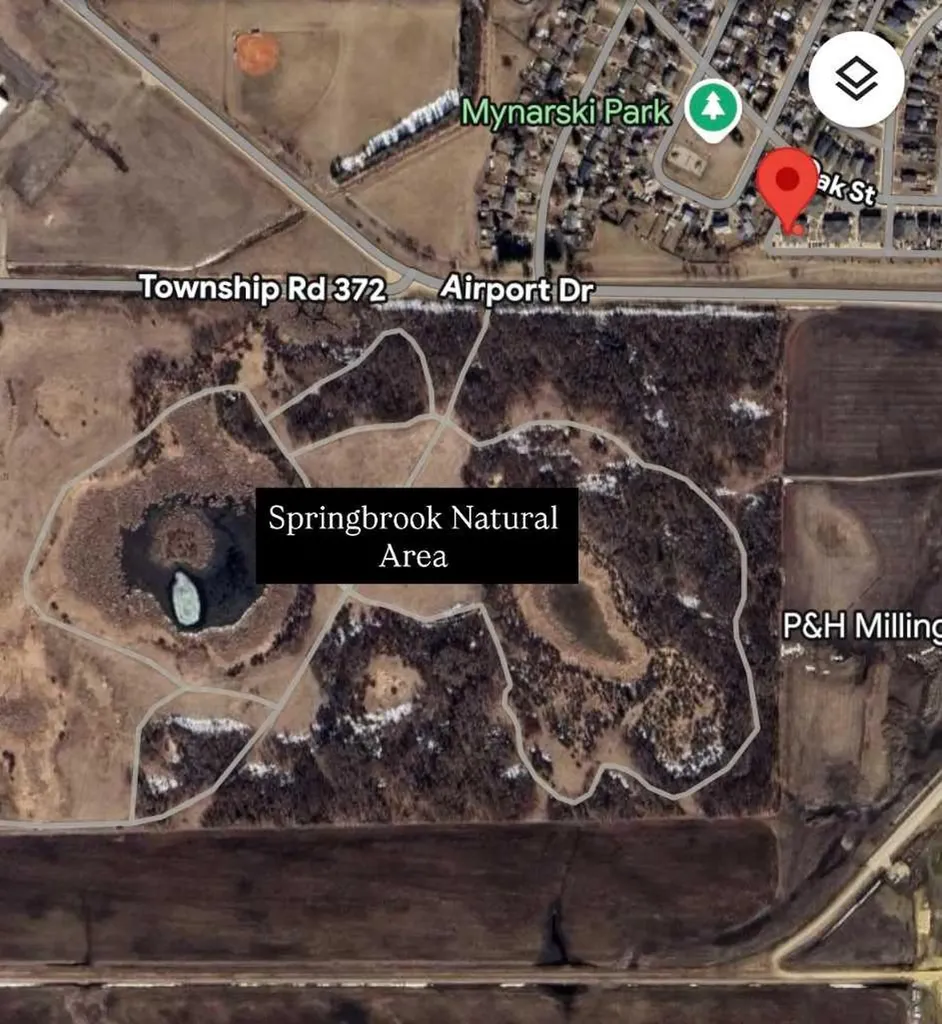 639 Oak Street Springbrook AB T4S 0E5