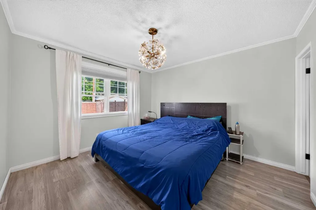 4819 Vanguard Road NW Calgary AB T3A 0R5