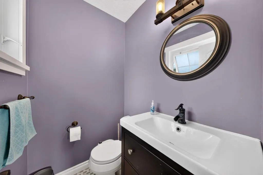 4819 Vanguard Road NW Calgary AB T3A 0R5