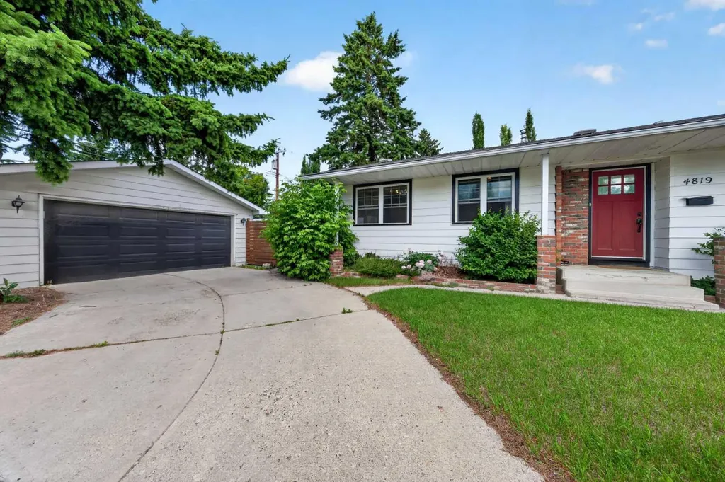 4819 Vanguard Road NW Calgary AB T3A 0R5