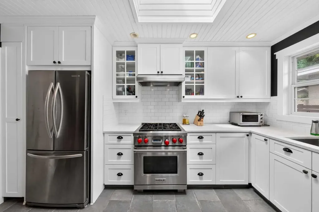 4819 Vanguard Road NW Calgary AB T3A 0R5
