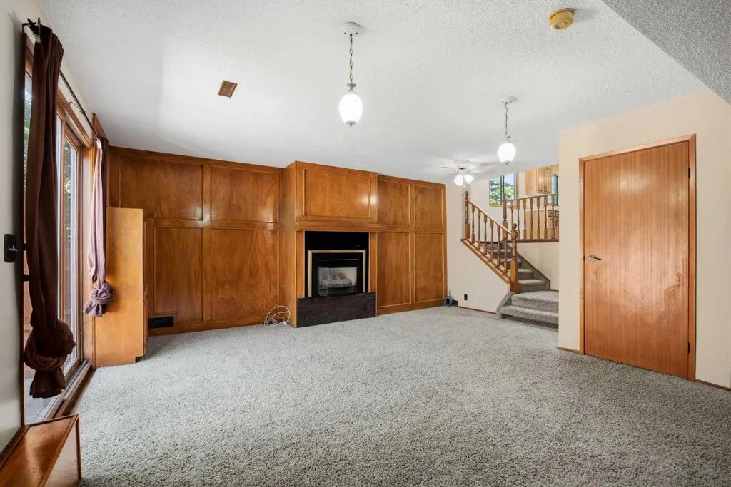 80 Macewan Drive NW Calgary AB T3K 2P7