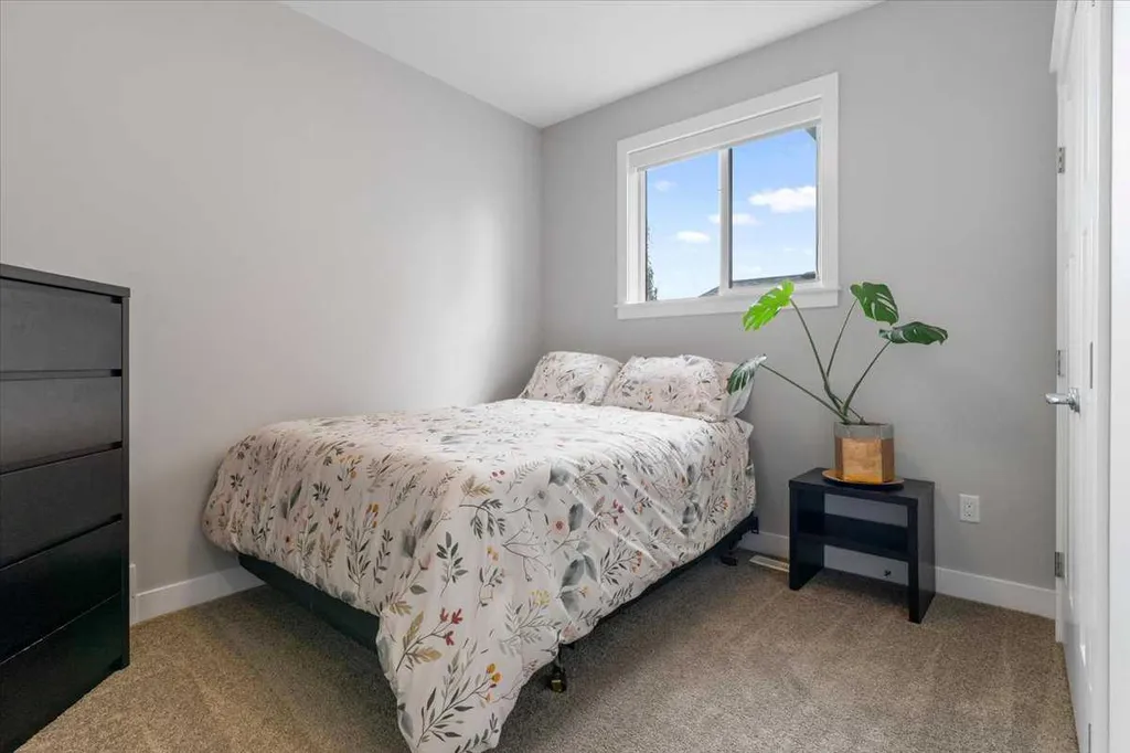 13425 104 A Street Grande Prairie AB T8V 6K8