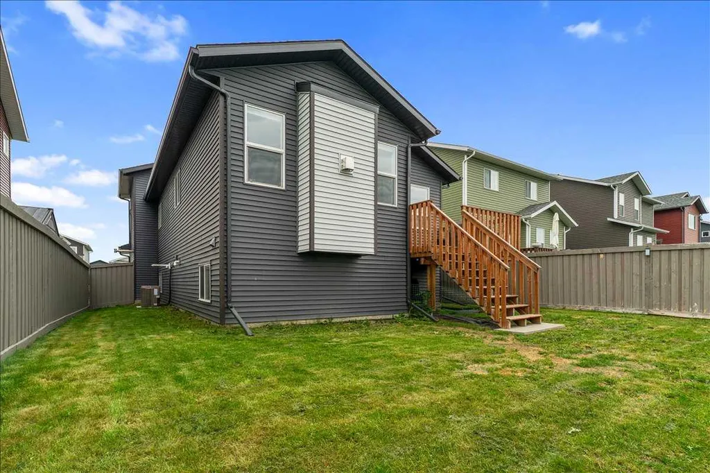 13425 104 A Street Grande Prairie AB T8V 6K8