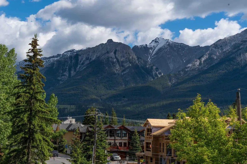 905A Bridge Road Canmore AB T1W 2E5