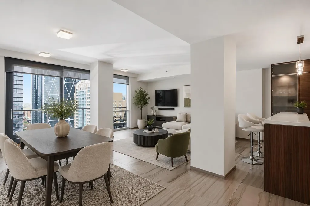 108 9 Avenue SW Calgary AB T2P 0S9