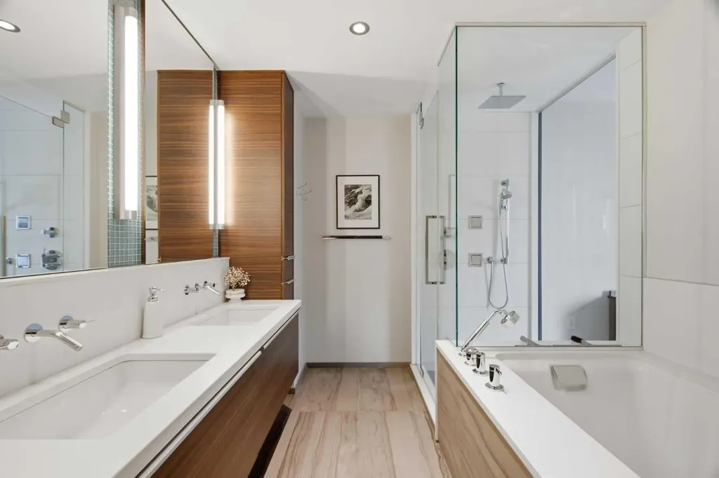 108 9 Avenue SW Calgary AB T2P 0S9