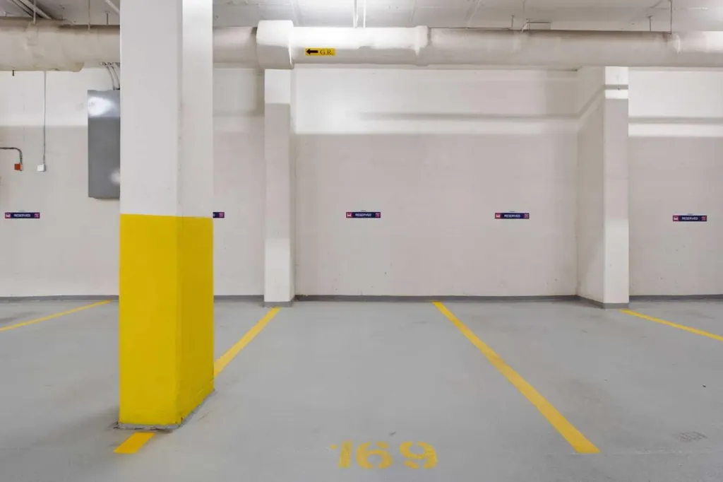 108 9 Avenue SW Calgary AB T2P 0S9