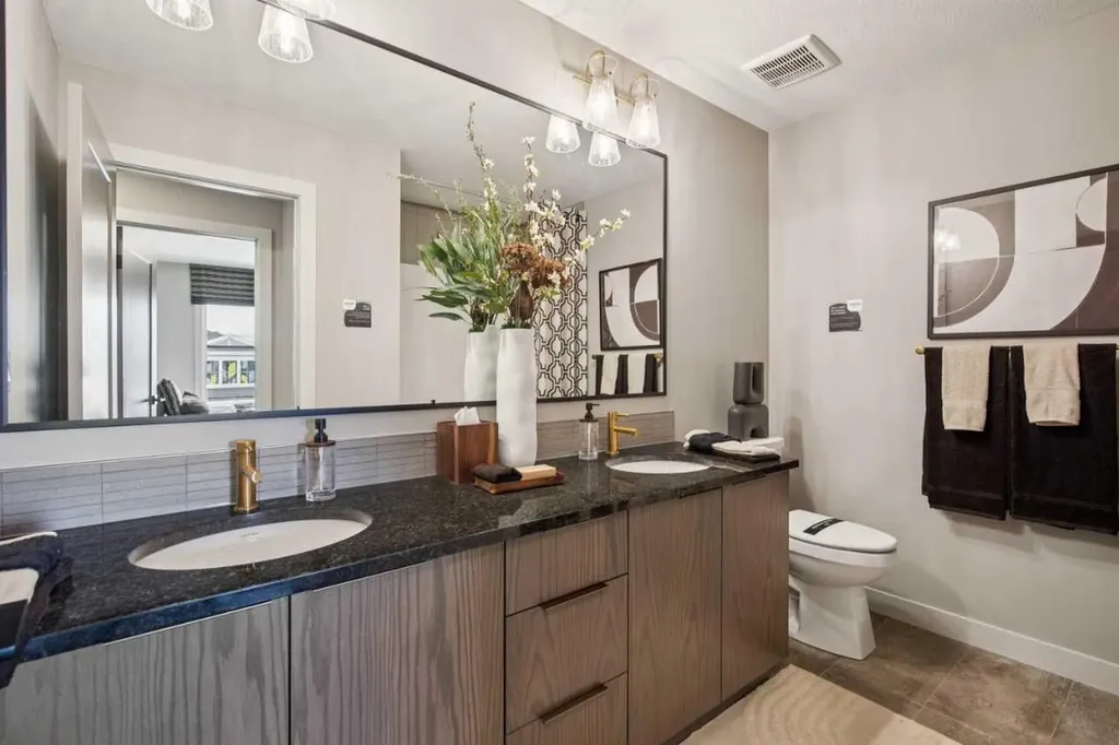 149 Creekstone Link SW Calgary AB T2X 6H4
