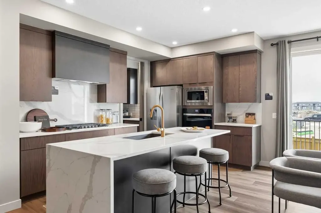 149 Creekstone Link SW Calgary AB T2X 6H4