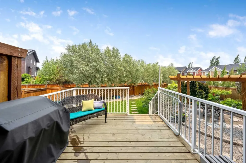 64 Sunrise Terrace Cochrane AB T4C 0V3