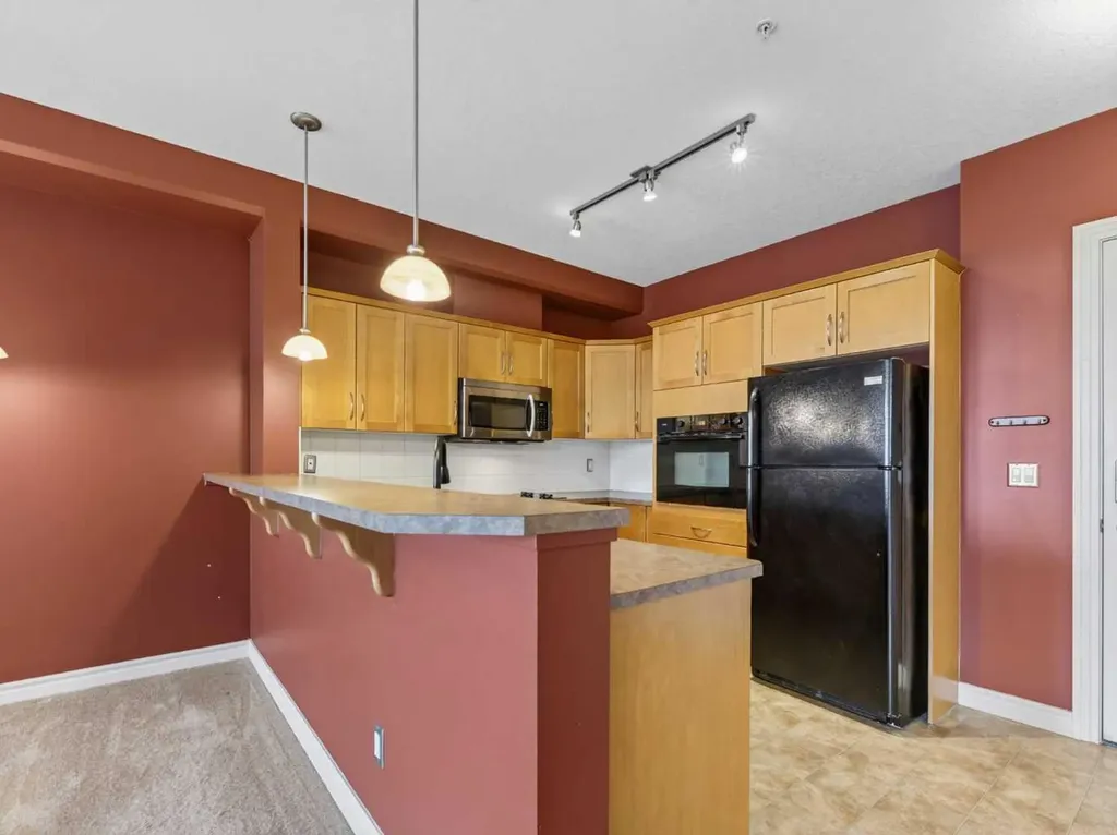 3111 34 Avenue NW Calgary AB T2L 0Y2