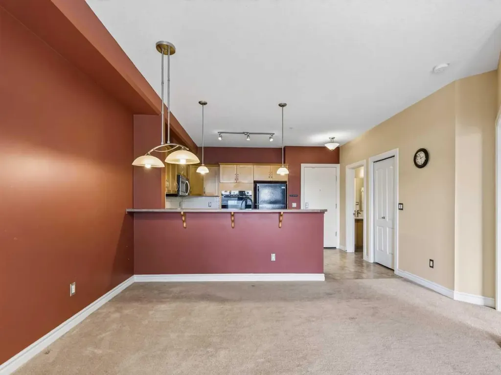 3111 34 Avenue NW Calgary AB T2L 0Y2