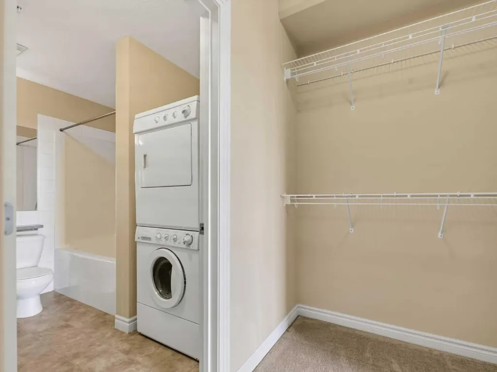3111 34 Avenue NW Calgary AB T2L 0Y2