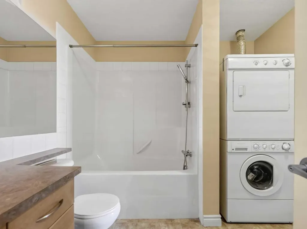 3111 34 Avenue NW Calgary AB T2L 0Y2