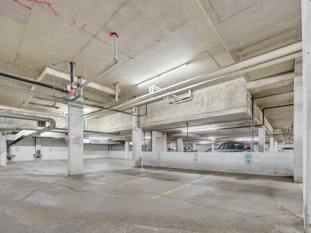 3111 34 Avenue NW Calgary AB T2L 0Y2