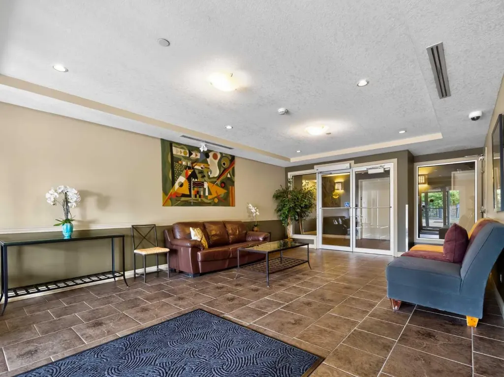3111 34 Avenue NW Calgary AB T2L 0Y2