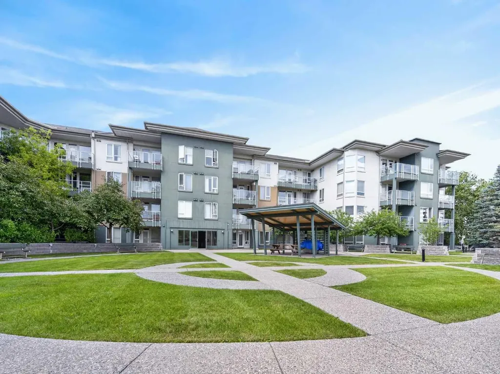 3111 34 Avenue NW Calgary AB T2L 0Y2