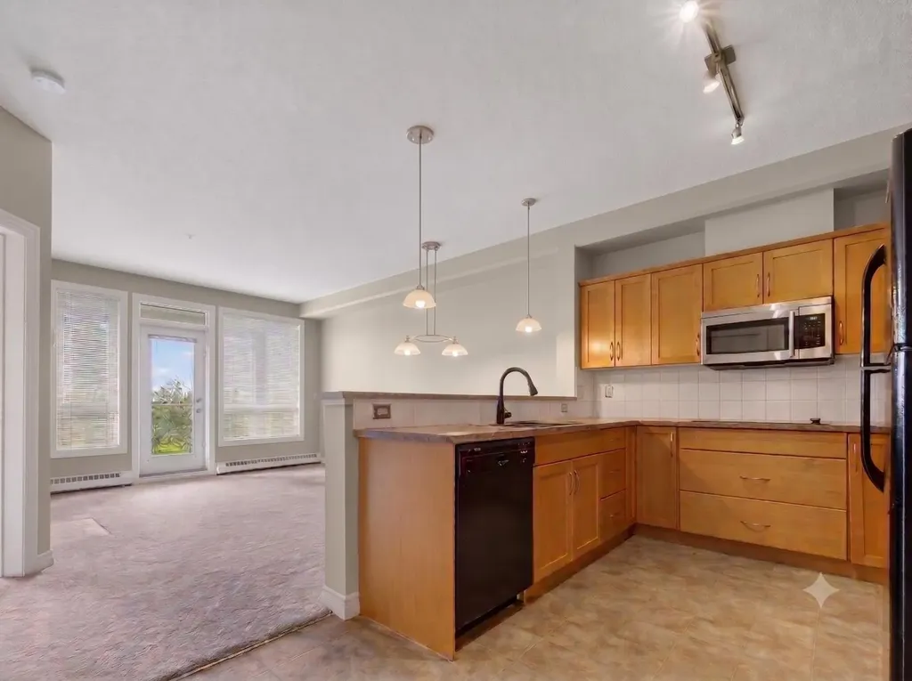 3111 34 Avenue NW Calgary AB T2L 0Y2