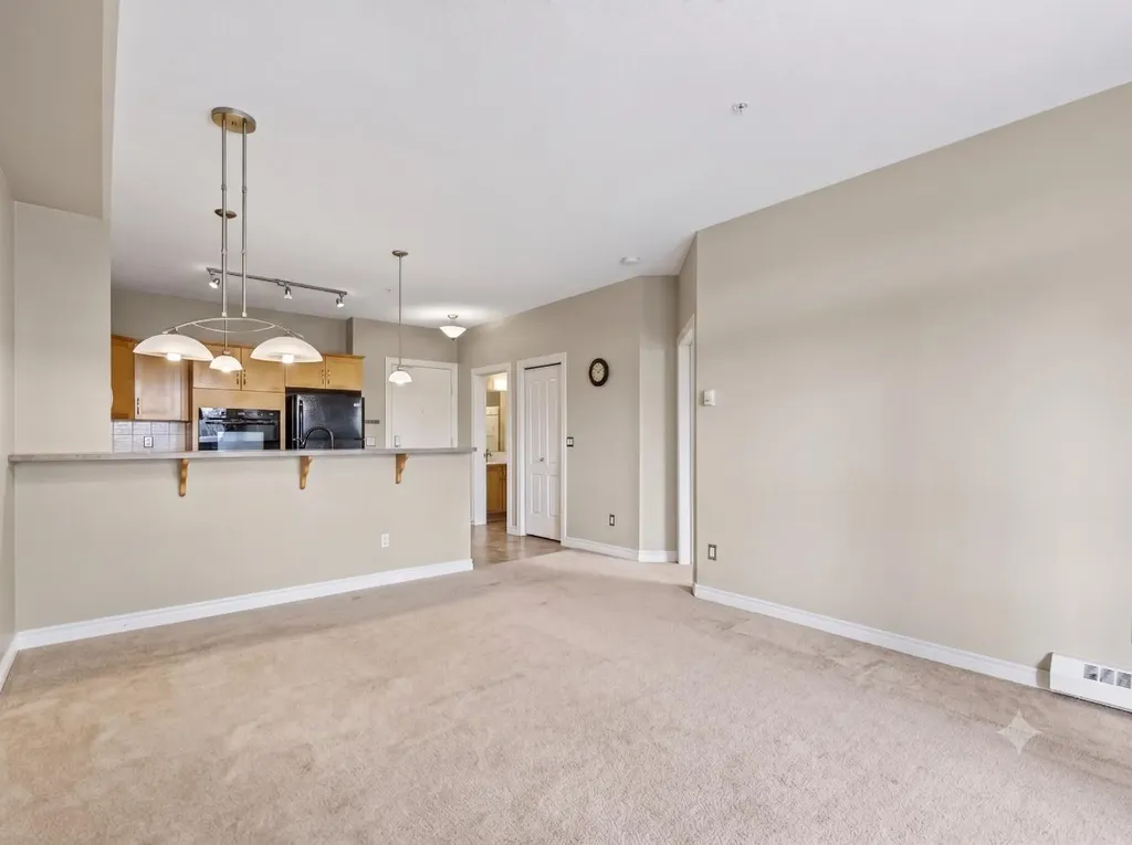 3111 34 Avenue NW Calgary AB T2L 0Y2