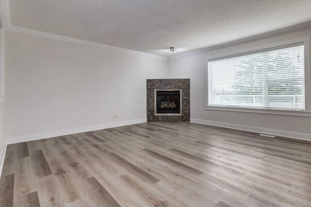 250 Panatella Court NW Calgary AB T3K 5X9