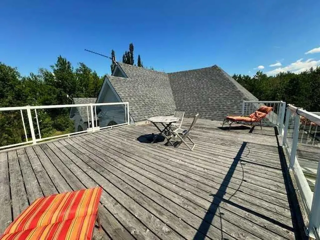 50 Lakeview Heights Canyon Creek AB T0G 2M0