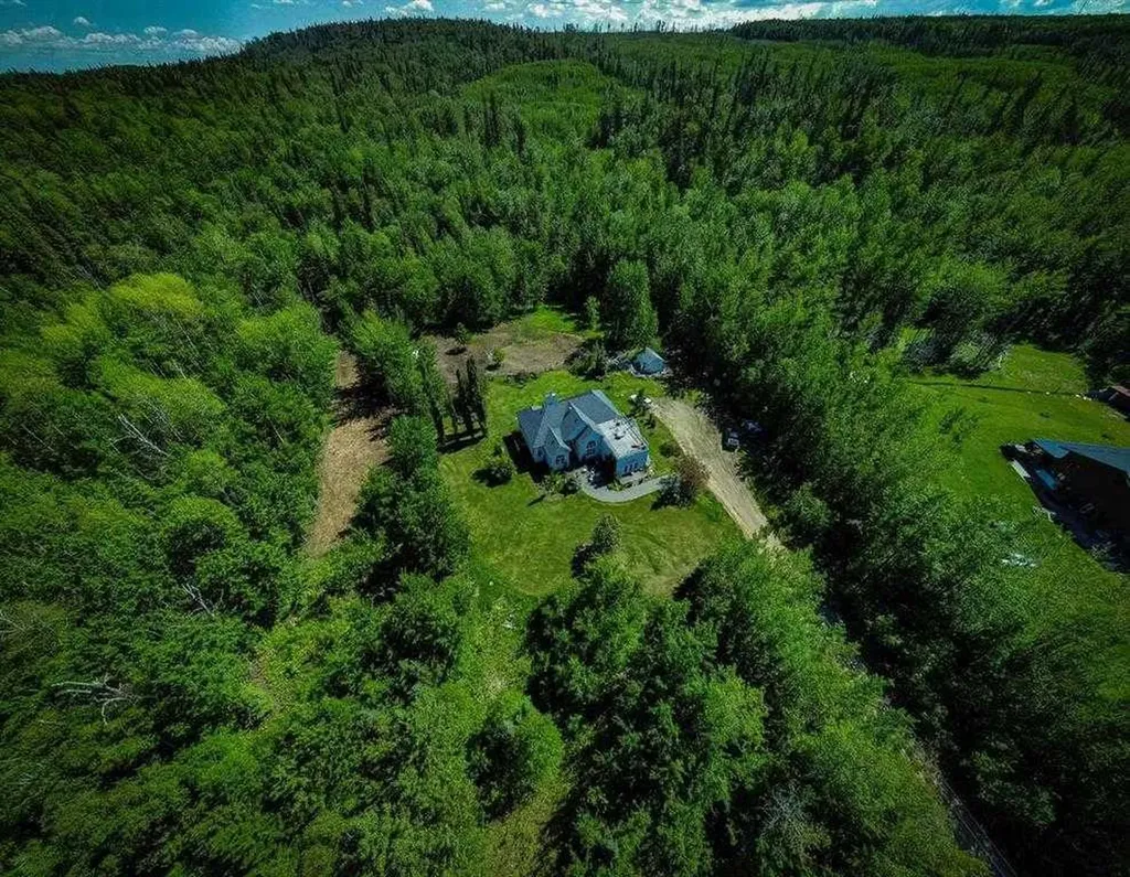 50 Lakeview Heights Canyon Creek AB T0G 2M0