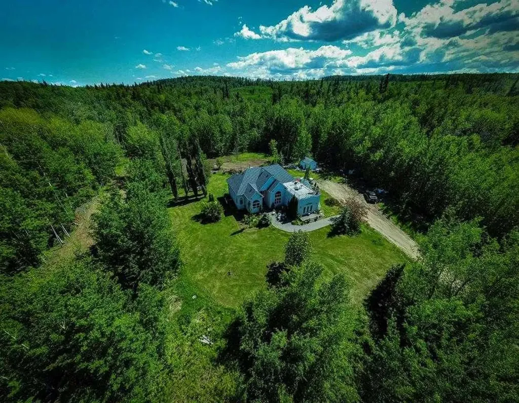 50 Lakeview Heights Canyon Creek AB T0G 2M0