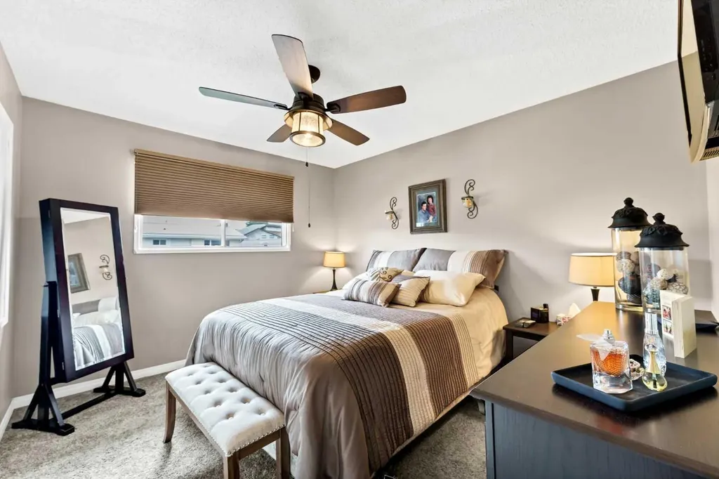 127 Markwick Drive SE Medicine Hat AB T1A7V9