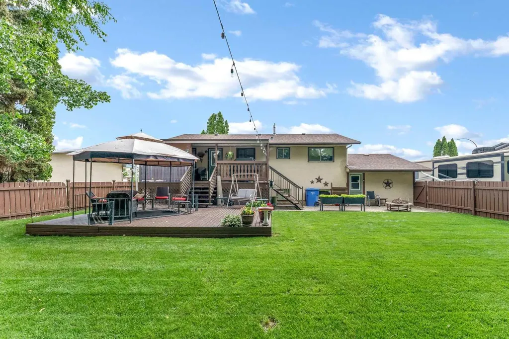 127 Markwick Drive SE Medicine Hat AB T1A7V9